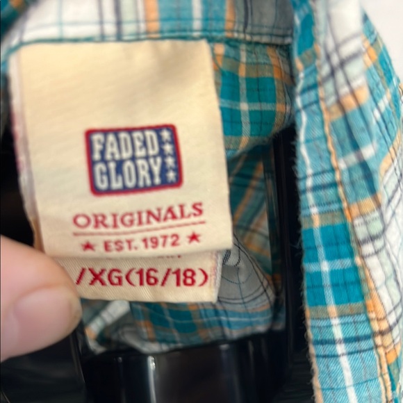 Faded Glory Green and White Button Down Shirt with Ruffled Yoke - Picture 2 of 3